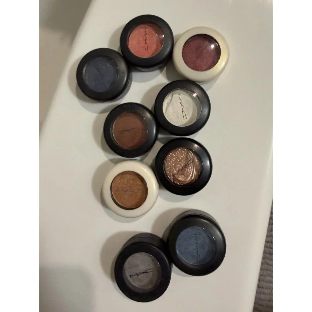 Lot of 9 new and like new MAC eyeshadows